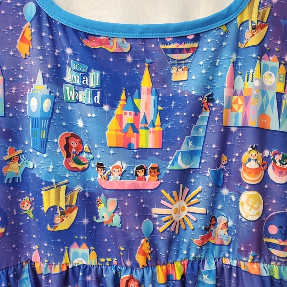 It's A Small World Print Dress - Size large - Picture 2 of 8